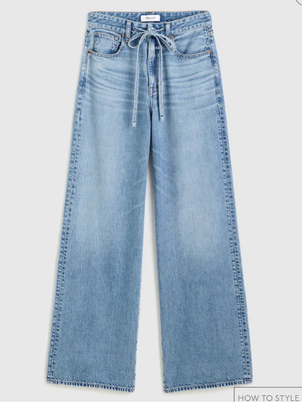 The Curvy Ultimate Wide-Leg Jean in Airy Denim - Raebrook WashAiry - Picture 6 of 11
